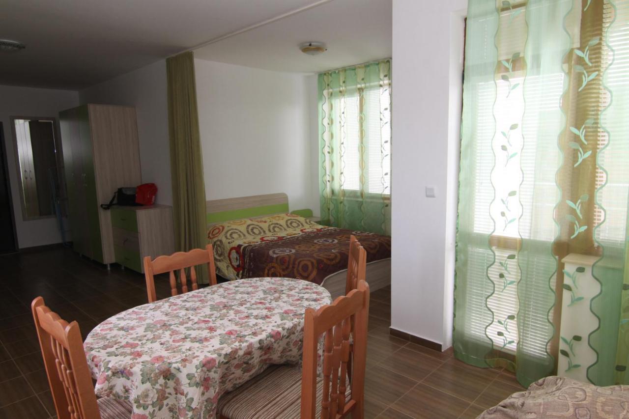 Apartments In Lotos Complex Kranevo Exterior photo